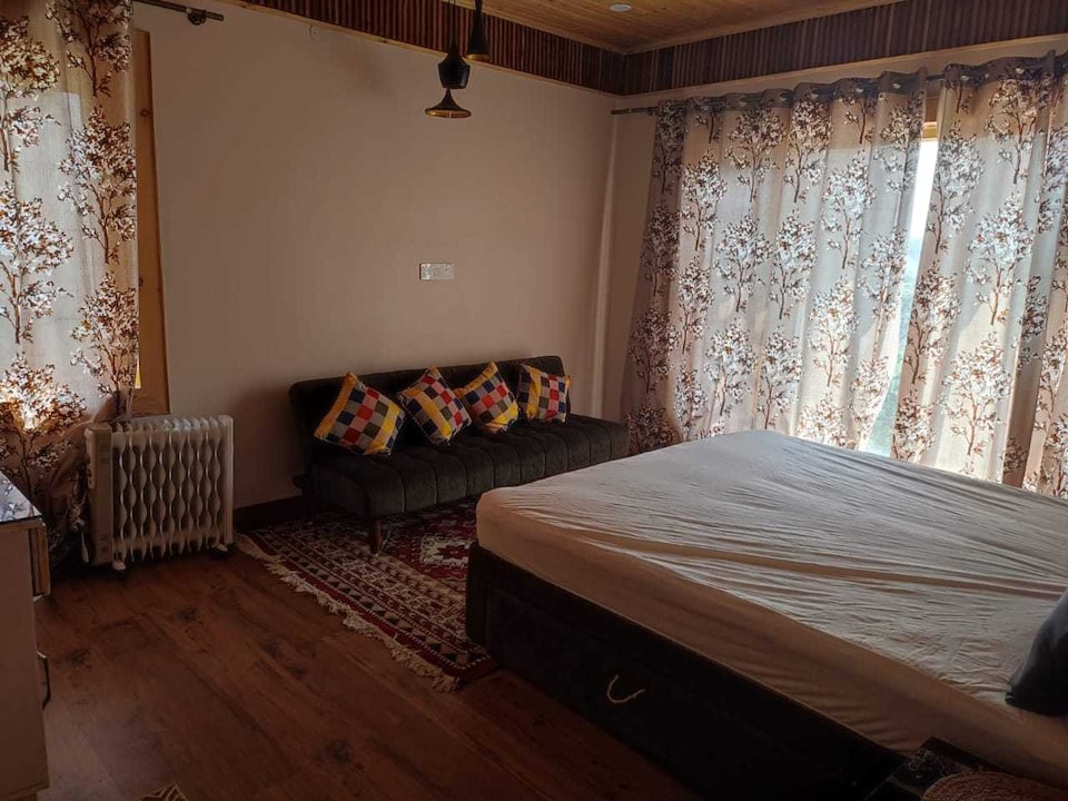 OYO Home The Vacay Datcha, Patnitop, Patnitop