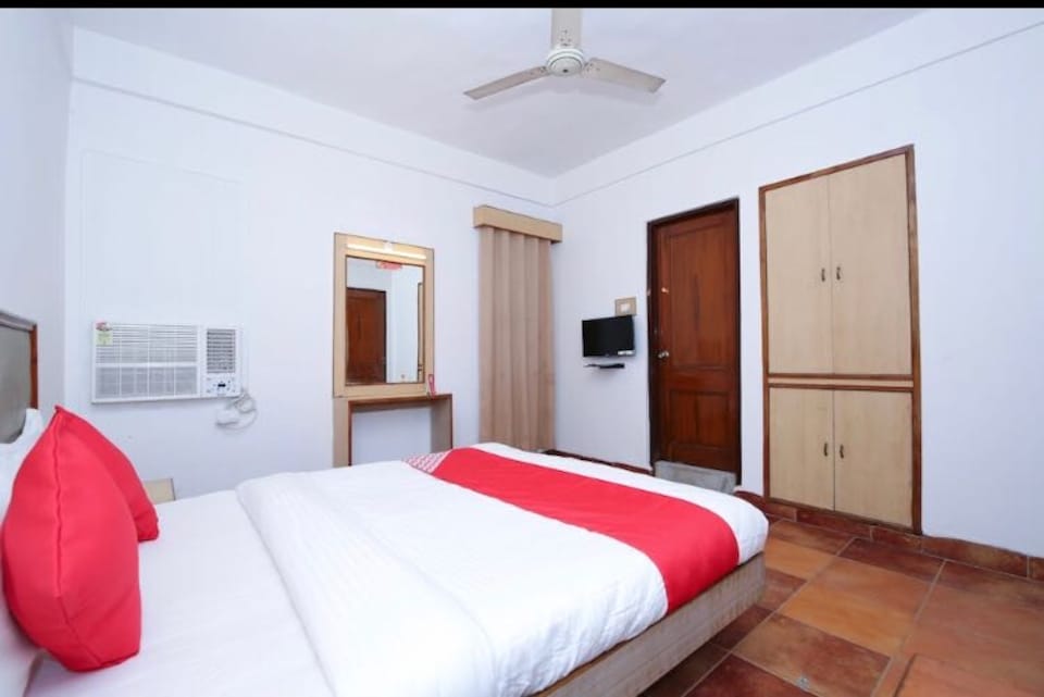 Hotel O Shriradha NXT, Jabalpur, Jabalpur