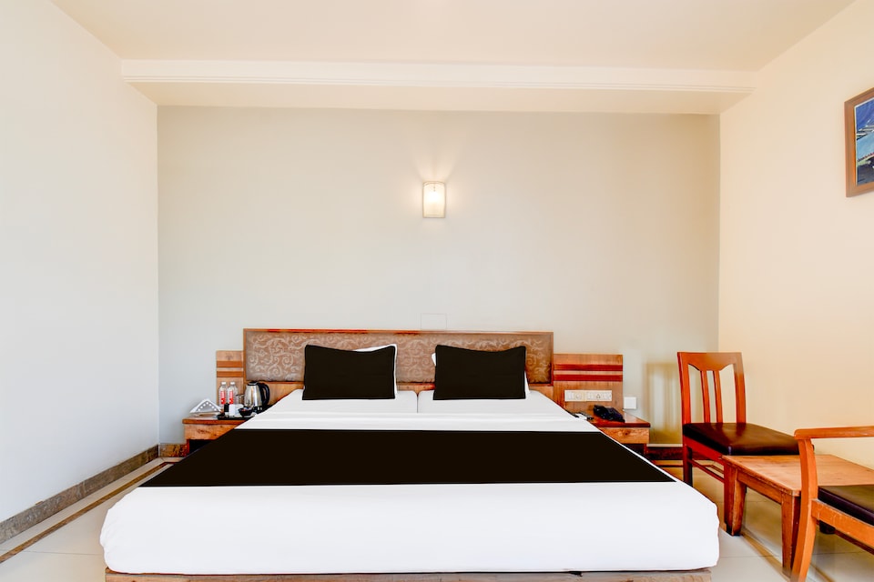 Hotel O Ratna Regency, Pimpri Pune, Pune