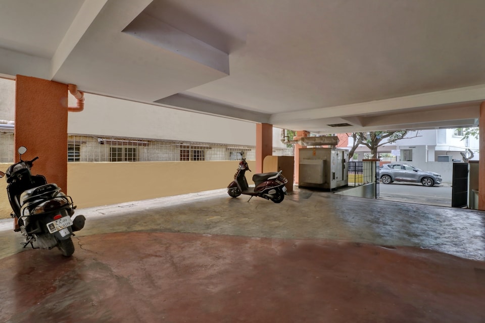 OYO Flagship 92604 Sp Residency Near Ragigudda Sri Prasanna Anjaneyaswamy Temple, BTM Madiwala Bangalore, Bangalore