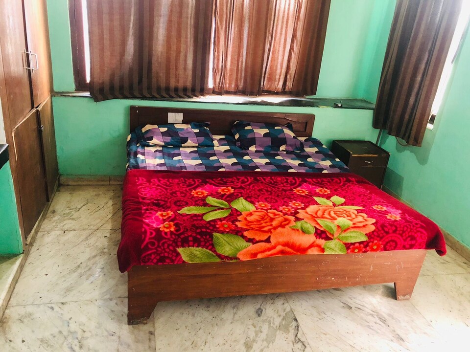 OYO 92606 Sunshine Guest House, Old Gurgaon, Gurgaon