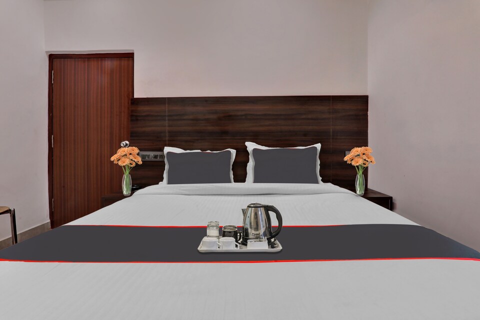 LIVE as LCK2525, Hazratganj Lucknow, Lucknow