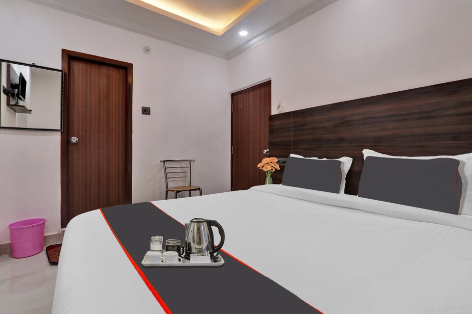 LIVE as LCK2525, Hazratganj Lucknow, Lucknow