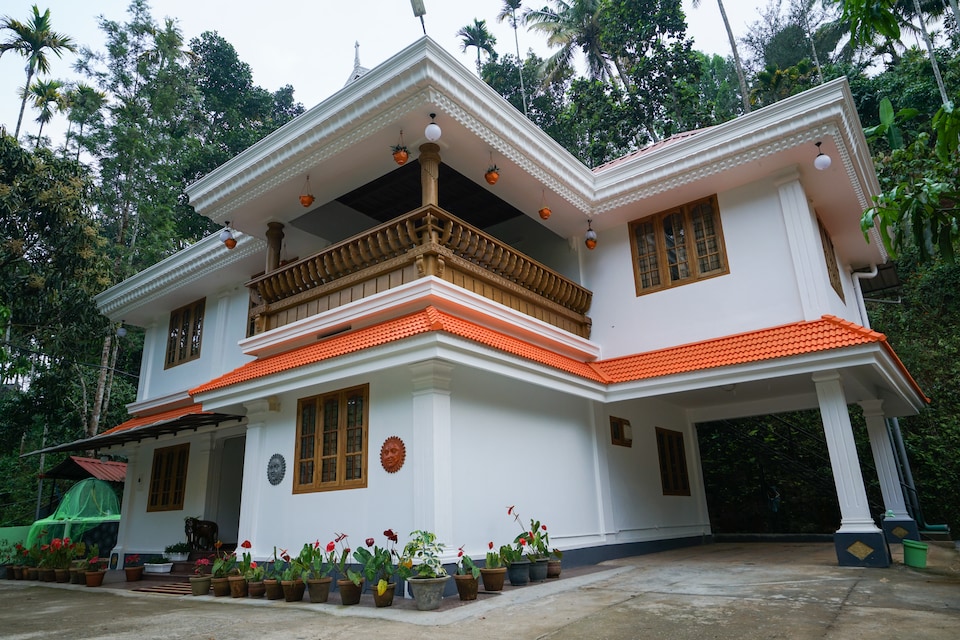 OYO 12026 Planter's Villa, Anachal, Munnar