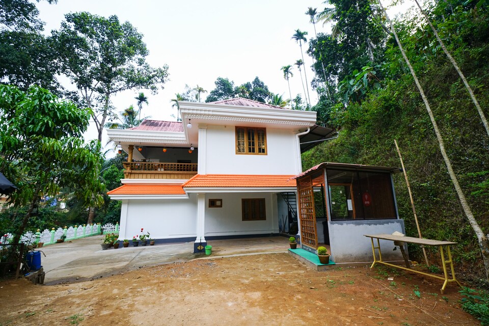 OYO 12026 Planter's Villa, Anachal, Munnar
