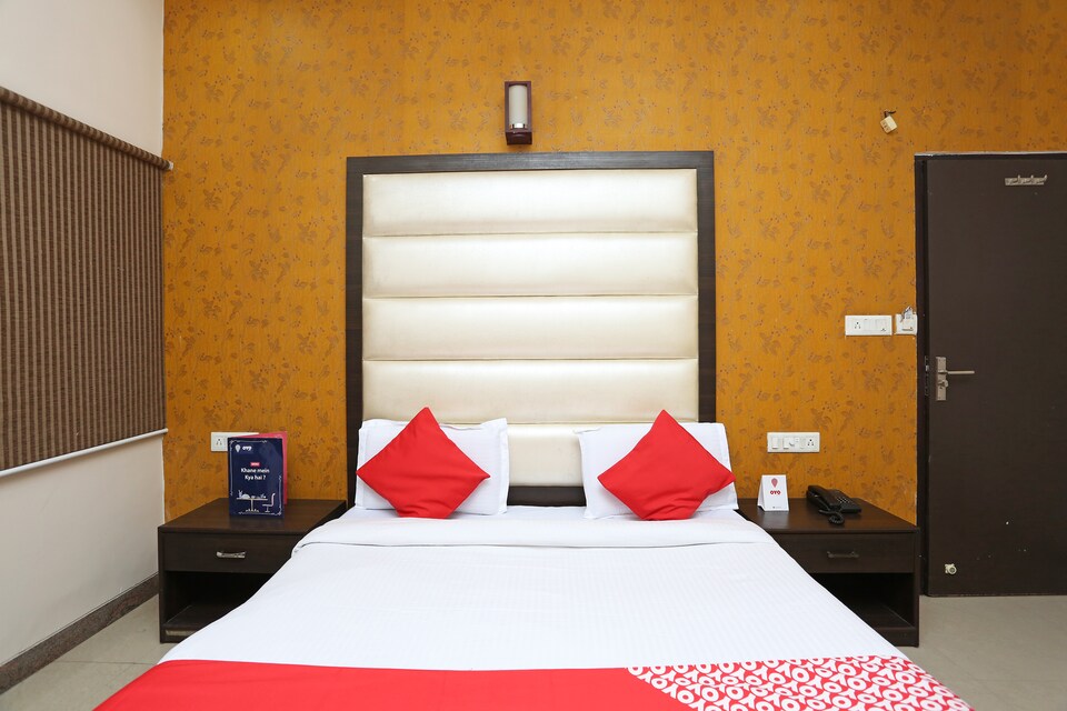 OYO 12027 होटल अमारा, Station Road, रायपुर