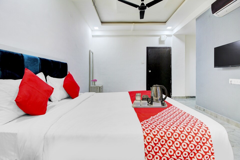 OYO Flagship 92709 Ats Inn, Viman Nagar, Pune