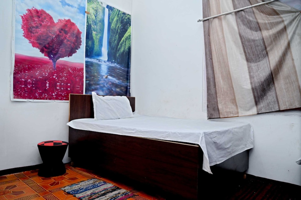 SPOT ON 92741 Hotel Lime Wood , Meerut, Meerut