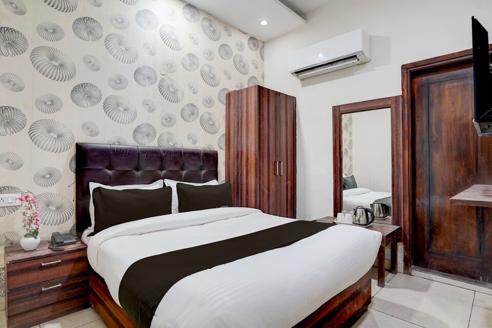 Hotel O Patiala Road Crossway Zirakpur Formerly Lavish, Zirakpur, Zirakpur