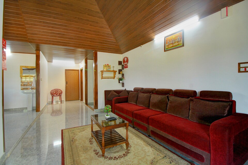 OYO Home 12040 Hill View Stay, Madikeri, Coorg