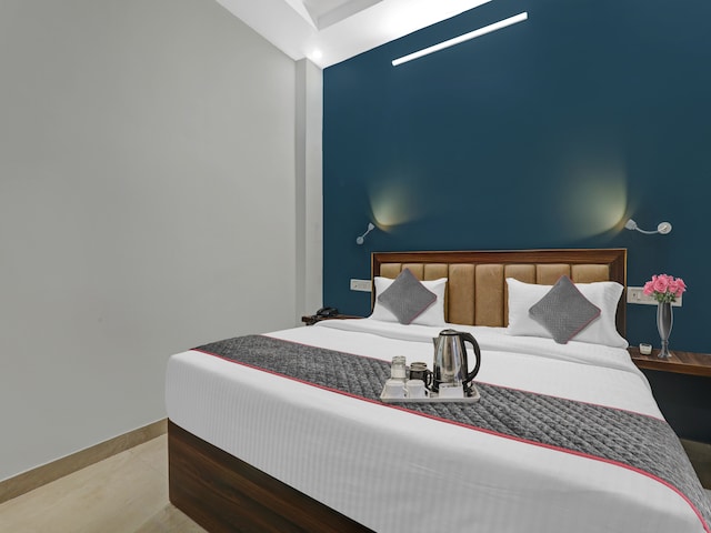 Super Townhouse swaroop inn