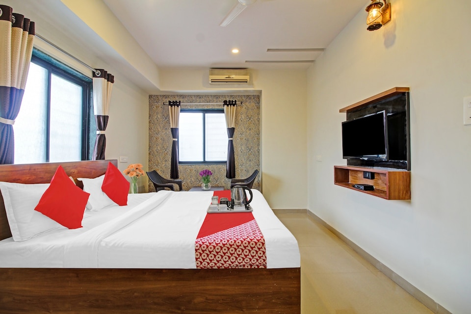 Flagship 92834 Dwarka Lodging & Boarding, Katraj Khed Shivapur Pune, Pune