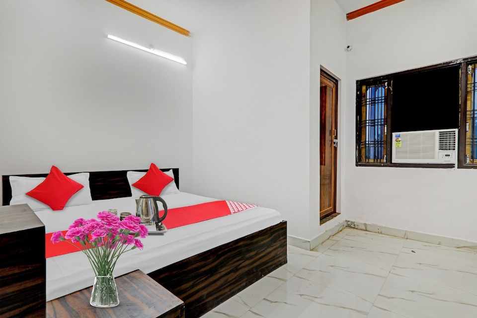 Flagship Krishna Guest House Near Lulu Mall, Gomti Nagar Lucknow, Lucknow