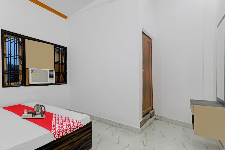Flagship Krishna Guest House Near Lulu Mall, Gomti Nagar Lucknow, Lucknow