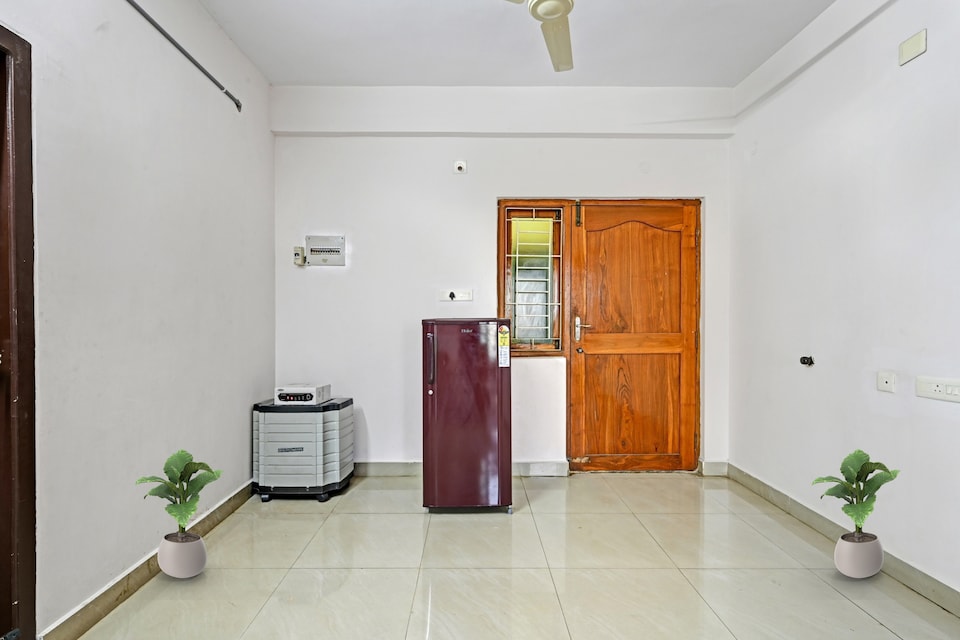 Hotel O Coastal Inn Luxury Service Apartments, Ramaraopet Kakinada, Kakinada
