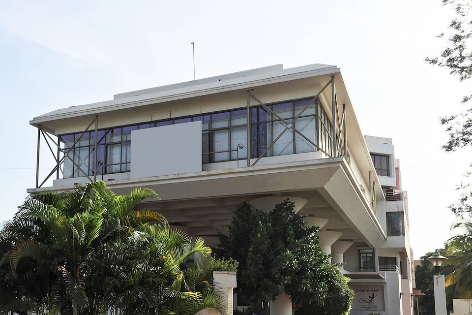 OYO 1529 The Hans Hotel, Hubli, Hubli-Dharwad