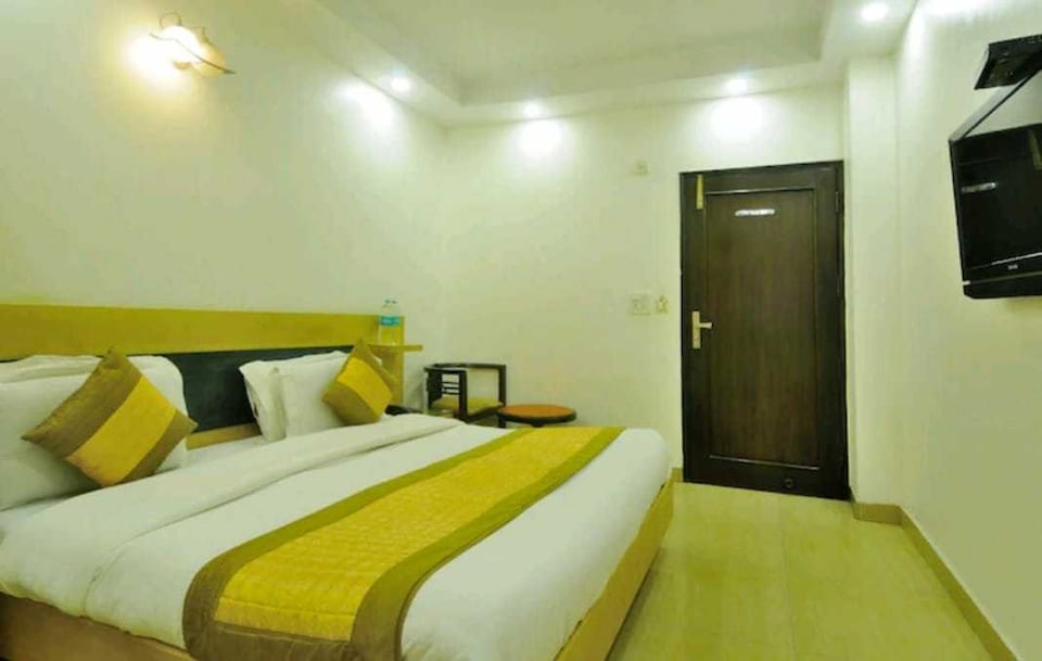 OYO Hotel Family Ties, Sigra, Varanasi