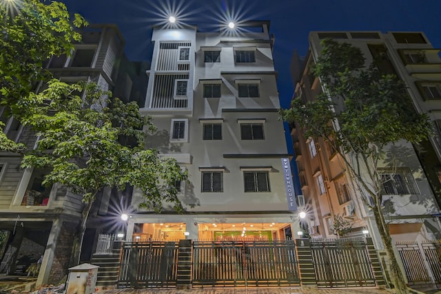 Collection O Dream World Residency