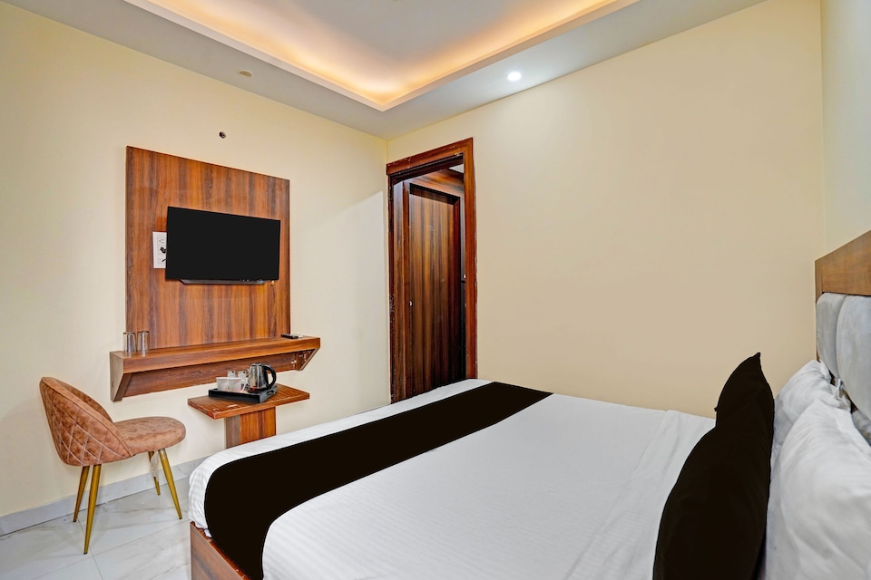 Hotel O Glace Stay, Airport Delhi, Delhi Transit