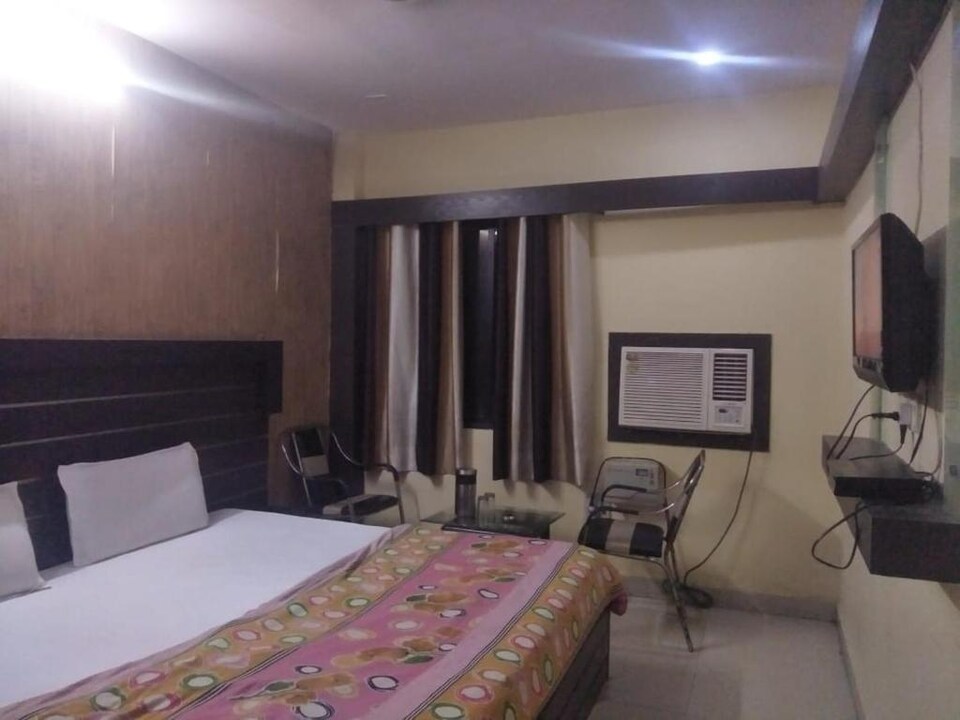 POP Hotel Samrat Lucknow, Charbagh Lucknow, Lucknow