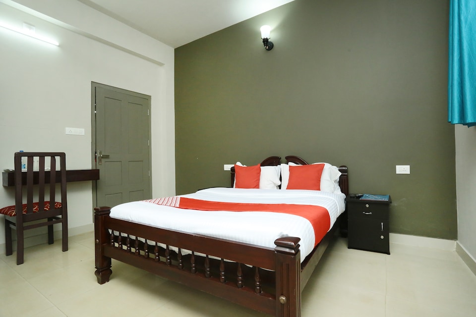 OYO 12058 द ग्रीन मशरूम, Kalpetta, वायनाड