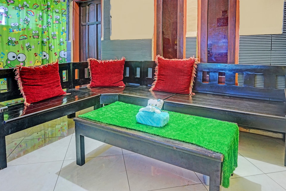 OYO 91588 Ananda Guest House Batu, Batu, Batu