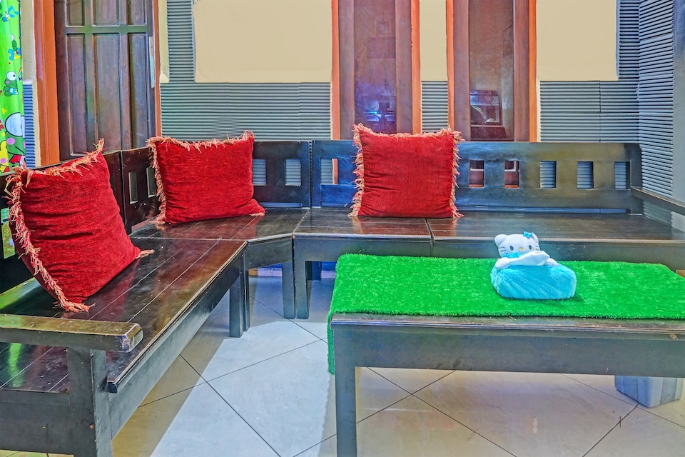 OYO 91588 Ananda Guest House Batu, Batu, Batu