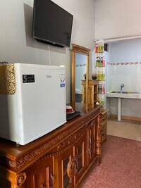 EXPRESS O 91590 Guest House Pondok Puspa Ayu