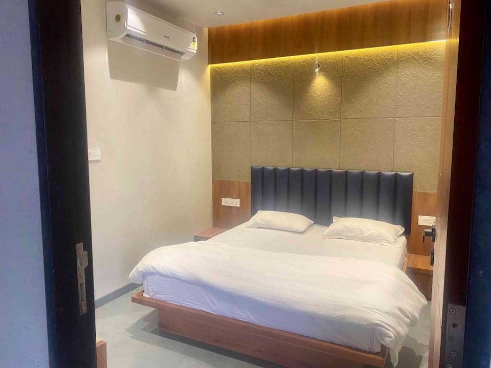 OYO 93041 Hotel Udhna Inn, Textile Market Surat, Surat