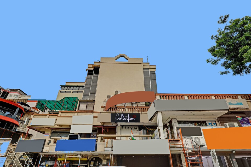 Collection O Hotel Silver Inn, SG Highway Ahmedabad, Ahmedabad