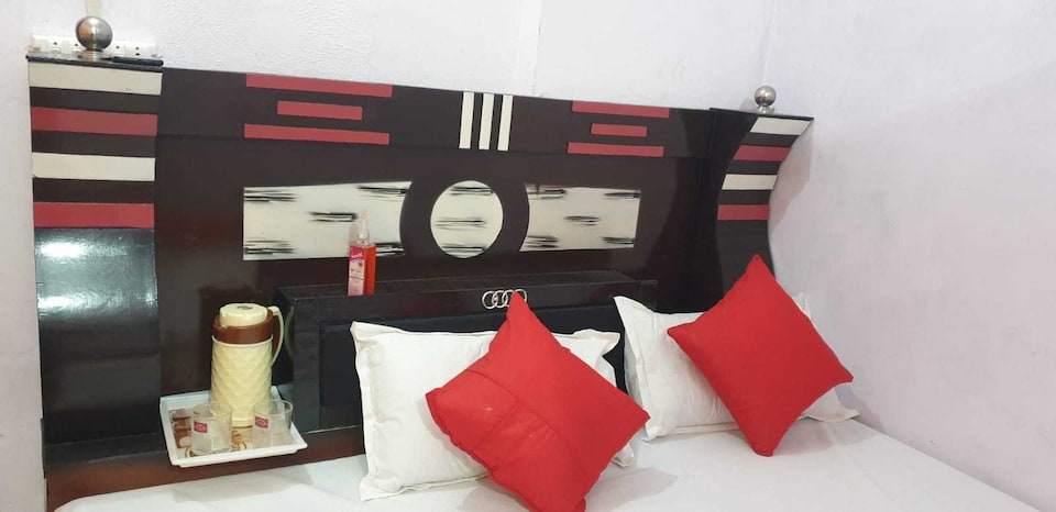 OYO Royal King Inn, Mubarikpur, Mubarikpur