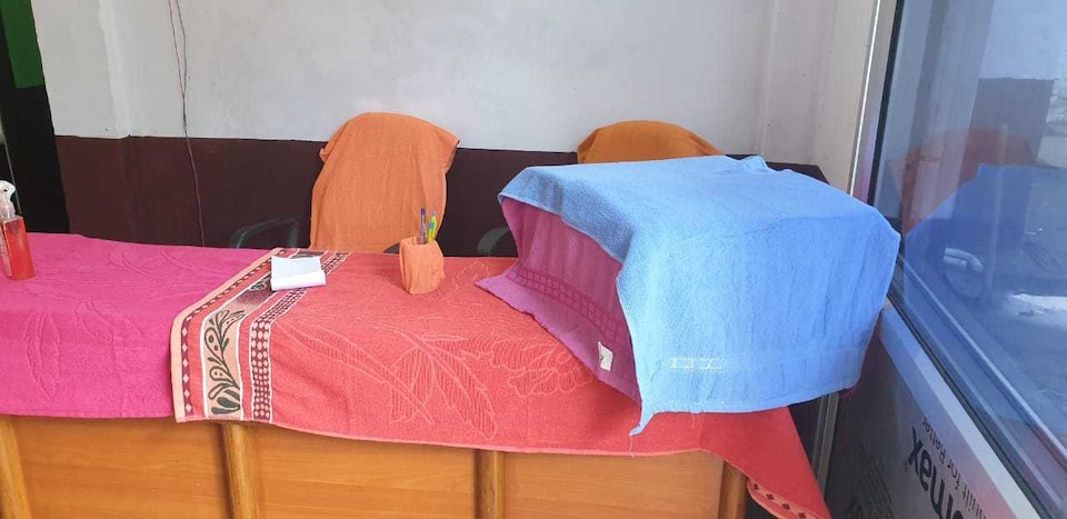 OYO Royal King Inn, Mubarikpur, Mubarikpur