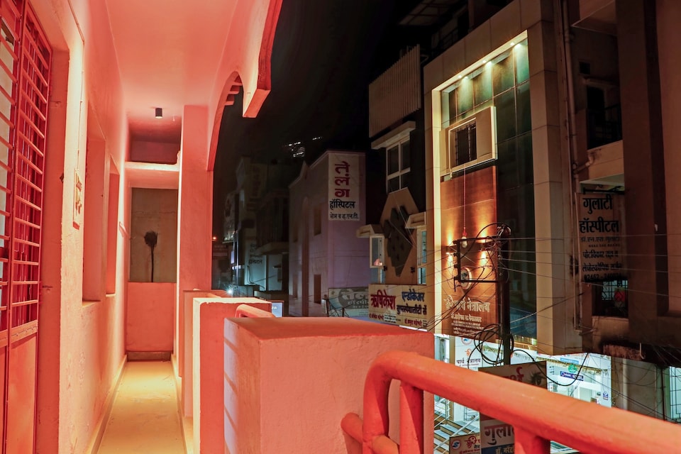 SPOT ON 93089 Sunrise Executive Lodge, Nanded, Nanded