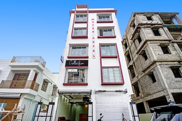 Hotel O AVRO Hotel