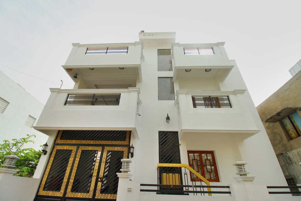 OYO 12073 Home Elegant 2BHK Near ECR, Pondicherry City Centre, Pondicherry