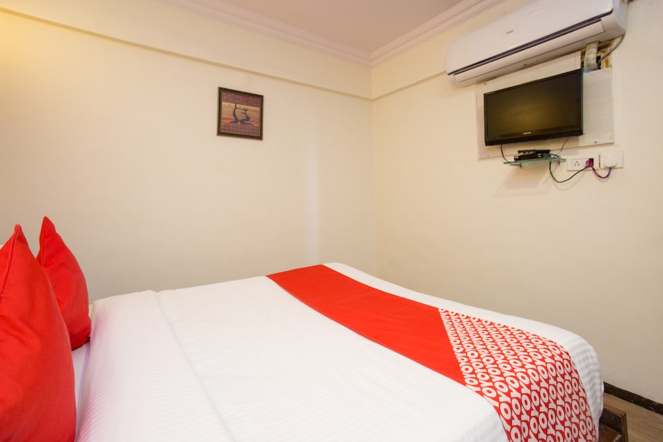 OYO 12078 Hotel Suncity, Main Market Mahabaleshwar, Mahabaleshwar