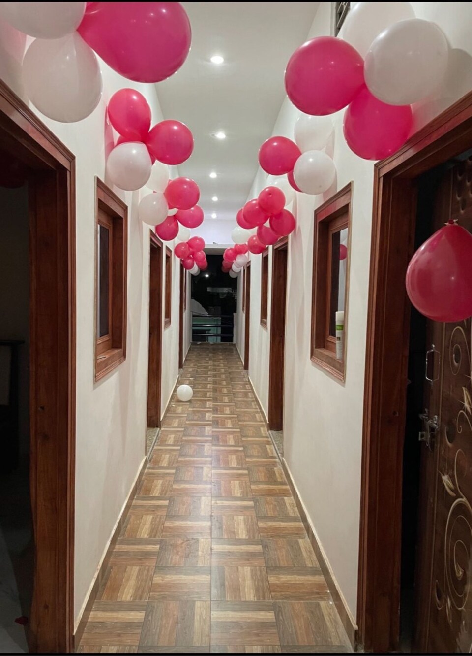 SPOT ON The Couple Way Hotel & Restaurant, Tilhar, Tilhar