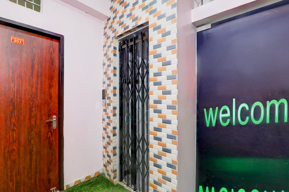 Hotel O The Pine & Dine, Gandhi Maidan Patna, Patna