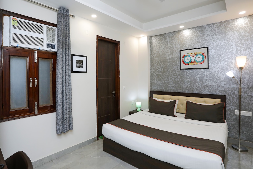 Hotel O Relax Inn, Noida City, Noida
