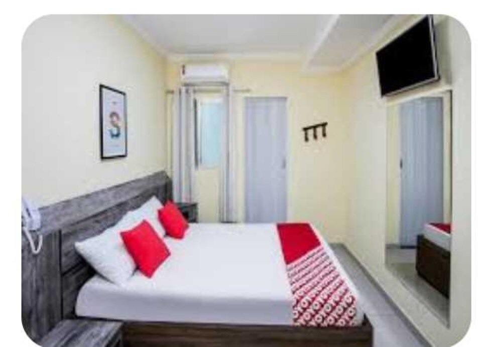 OYO Hotel, Suratgarh, Suratgarh