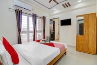 Hotel O White House