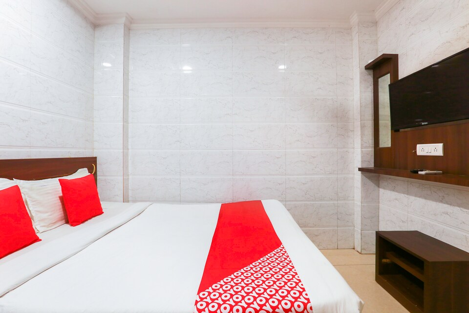 Flagship The Prince Park Near Pvr Spi Palazzo Chennai, Vadapalani Chennai, Chennai