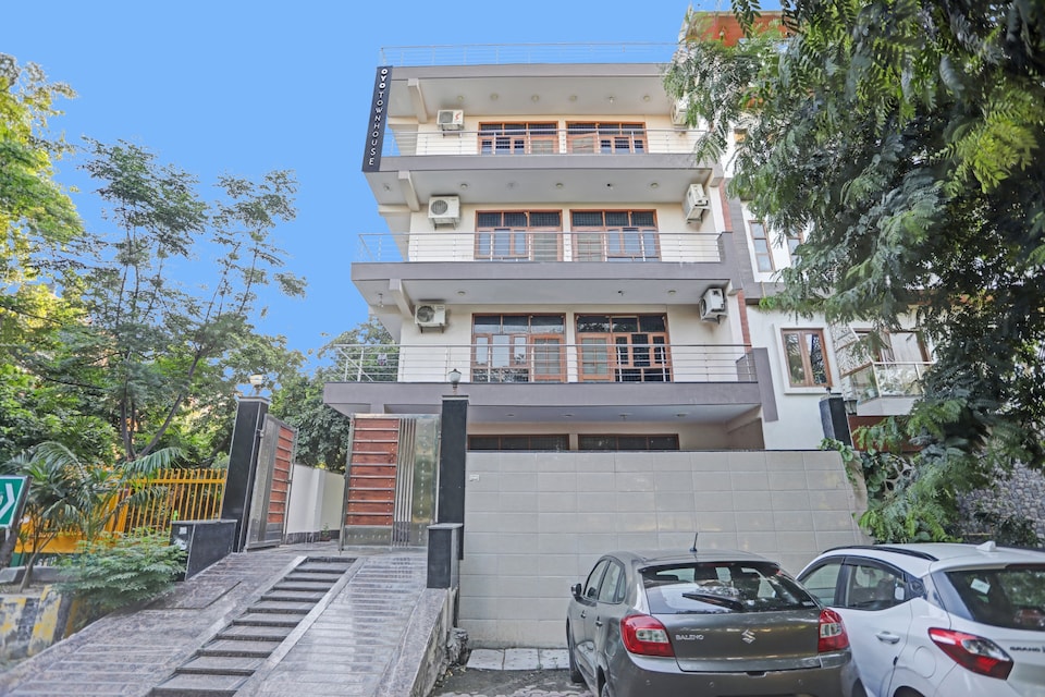 Hotel O Antara, Noida City, Noida