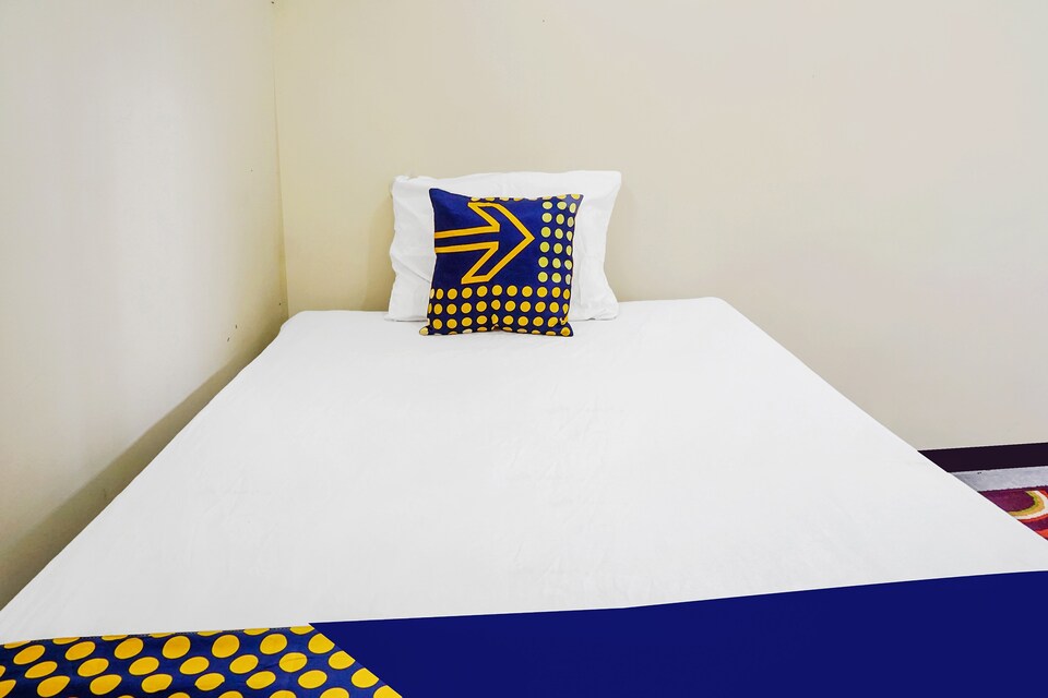 SPOT ON 91615 Arumba Guest House Syariah, Malang Kota, Malang