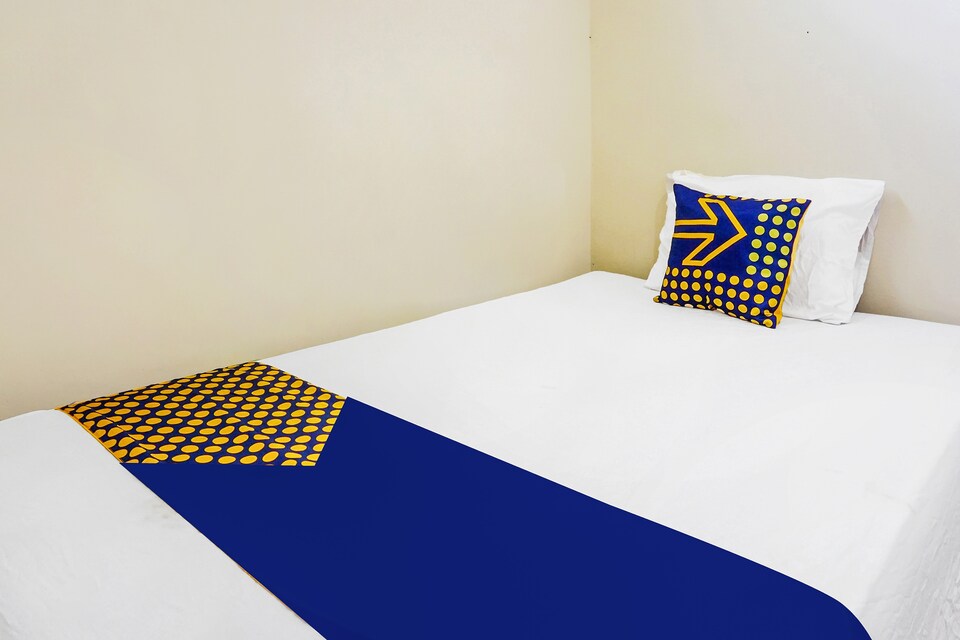 SPOT ON 91615 Arumba Guest House Syariah, Malang Kota, Malang