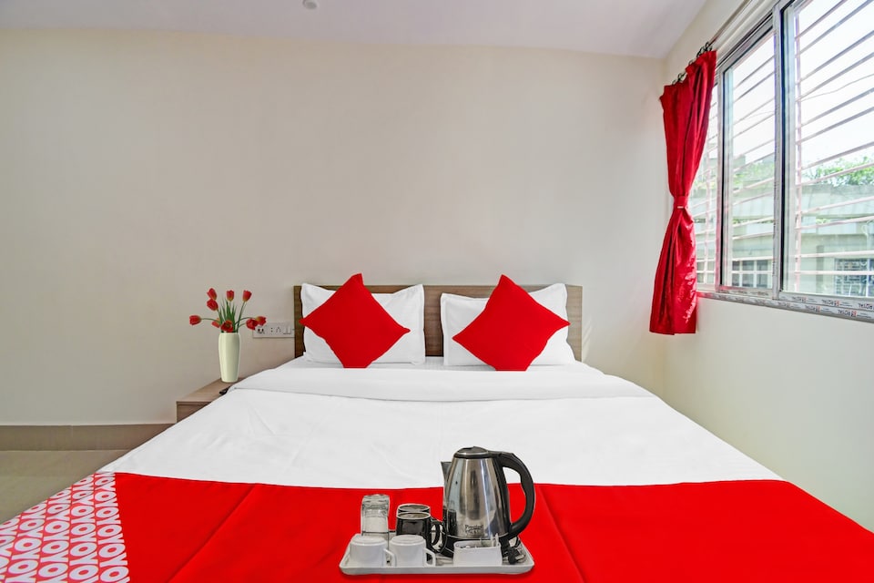 Super Hotel O Vhyom Sky Palace, Behala Kolkata, Kolkata