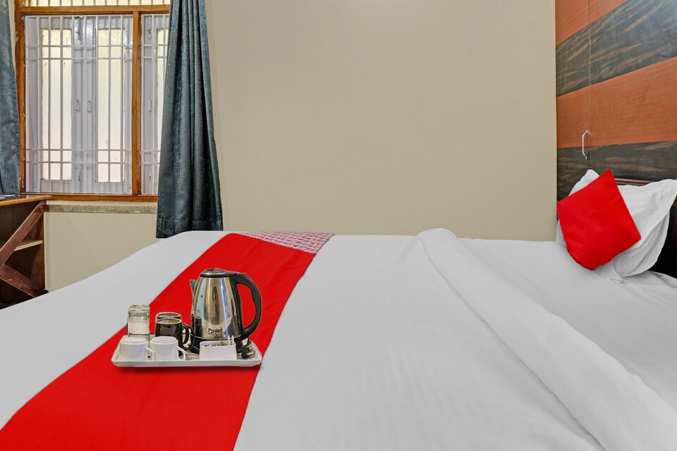 Flagship Happy Stay, Bailey Road, Patna