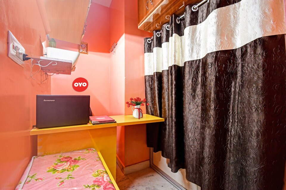 Flagship Kamalakanta Guest House Near Noapara Metro Station, VIP Road Kolkata, Kolkata