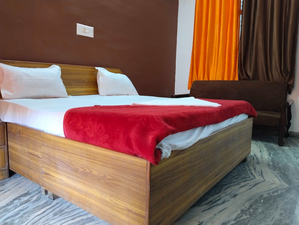 OYO Metro-1, Ghaziabad City, Ghaziabad