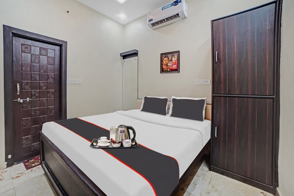 Collection O 93553 Hotel Balaji, Tatibandh Road, Raipur